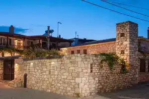 Villa La Strada, Afitos