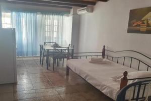 Callisto house 6, Syros Island