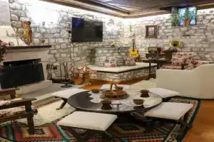 Villa Oda Tomori, Berat