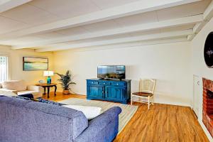 Sailaway Cabin A Guest house, Ventura