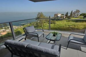 Hofesh Yehonatan Ariston- Viwe Lakefront Apt Guest house, Tiberias