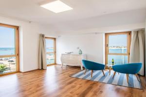 Umag seafront seaview center apartments old town 1,2,3,4 by Rentistra, Umag