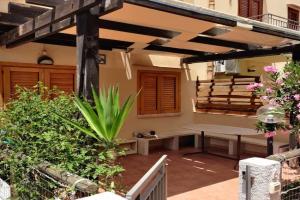Makari mare Guest house, Macari