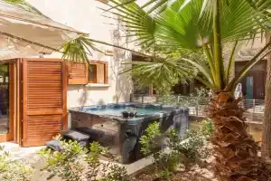 Getaway Npetto Gozitan Villa - Happy Rentals, Ghajnsielem