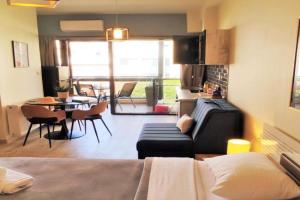 CENTRAL ROYAL DREAM -Kiki Apartments, Volos