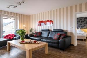 Haus Seehafen Seehafen 2 2 Apartments, Busum