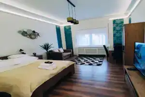 Central Palace Apartman, Debrecen