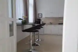 Déri Kert Apartmanház A, Baja