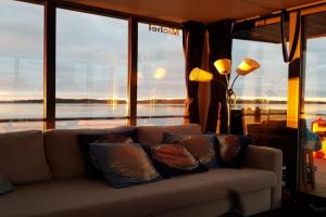 Wasserapartment Cityport - Schwimmende Ferienwohnung, Werder