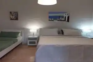 Esther Guest House, Castel Volturno