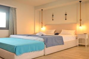 small studio for 2 with view, Lourdhata