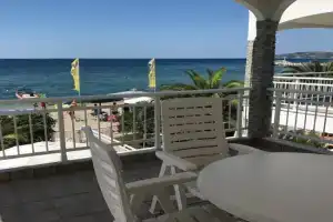 THASSOS LOVELY MAISONETTE BY THE SEA Guest house, Potos