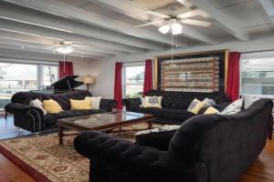 Grand Performance Home 3 min to Downtown, Stockyard, AT&T Guest house, Fort Worth