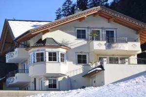 Apartment in near Ski Slopes, See