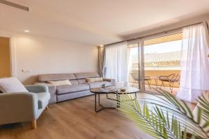 Bravissimo Domènica, 2 bedrooms and balcony, Girona