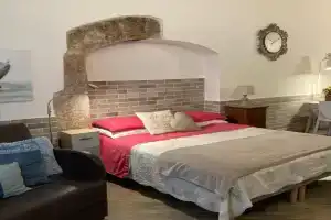 Tiny House in the center, Torri del Benaco