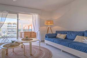 Bright Apt Of 32 M Renovated Near Town Apartments, Frejus