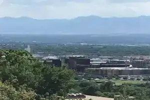 Capitol Retreats-views! Near Salt Palace,sleep 28 Guest house, Salt Lake City