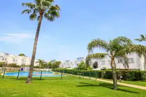 LITORAL COSTA DORADA - LAS CUMBRES Only families Guest house, Salou