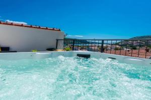 Aria Suite & SPA Apartments, Mokosica