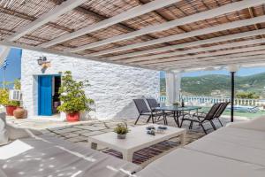 Balalas Windmill Guest house, Skopelos Town
