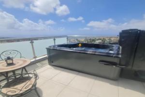Panoramic Holidays - Deluxe 1 Apartments, Peyia