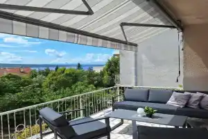 Apartment with terace, Crikvenica
