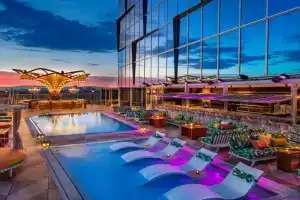 Moxy Downtown Hotel, Los Angeles