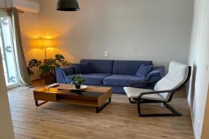 Cosy Apartment With Sea View Close To The Beach, Nikiana