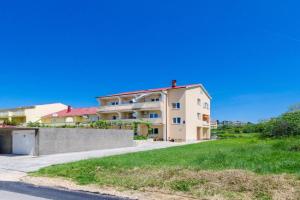 Apartments and Room Sime M, Lopar