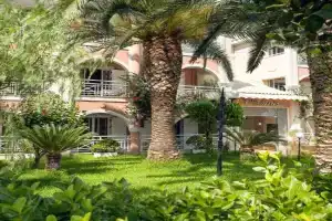 Villa Maria, Laganas