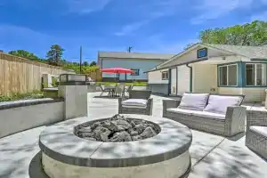 Stylish Basecamp 6850 Near Downtown!, Williams