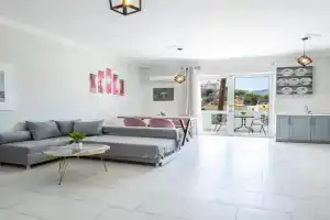 Lilis Apartment 3, Karpathos Town