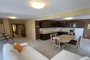 Valemar Apartments, Pomorie
