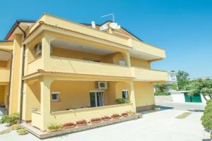Apartments Meri - 1, Lopar
