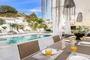 Mikaela's Pool House, Afantou