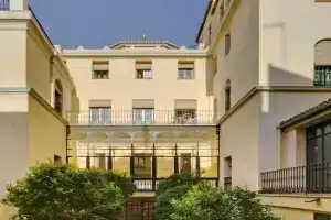 LoopINN, Granada