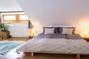 Sziklai Apartman, Veszprem