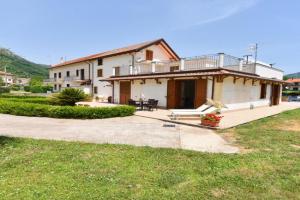 A DUE PASSI DALLA COSTIERA 2 Apartments, Agerola