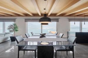 Luxury Lakefront Penthouse, Lezzeno