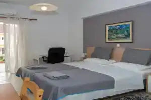 STUDIO B2, Ioannina