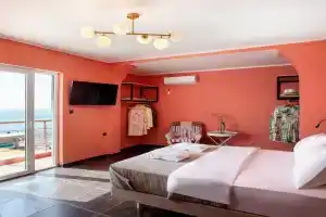 CONTE CRISTO Suites, Paralia Katerinis