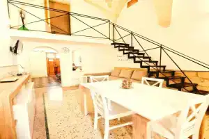 CASA DANTE deliziosa casa a due passi dal centro, Lecce