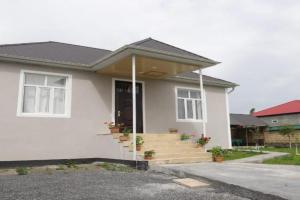 Emil House, Gabala