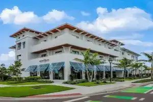 The Heart of Apartments, Naples