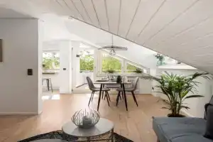 Wohlfühlwohnung mit Parkplatz, Zentral, schnelles Wlan, Bodensee & Schweiz Nähe Apartments, Singen