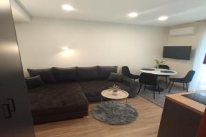 Raudonų plytų apartamentai, Palanga