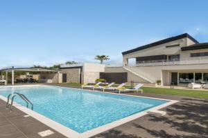 Villa Campanella by Villa Plus, Noci