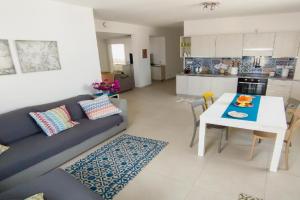 Sliema, Villa Savoia Luxury Apartment for 5 Guests, St Julians