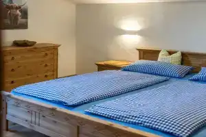 Ferienwohnungen Veronika Wohnung 2 Apartments, Mittenwald